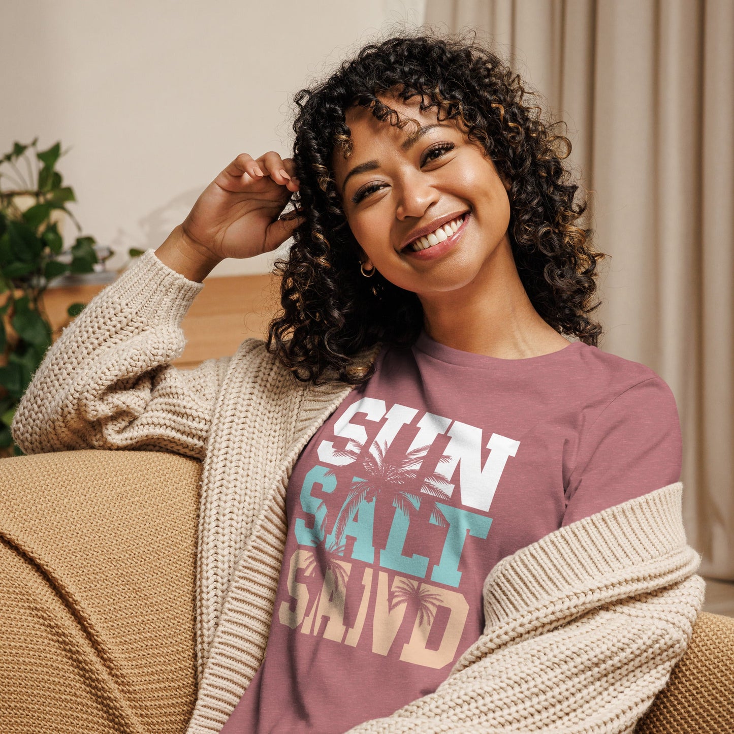 Damen T-Shirt „SUN SALT SAND“ – Strand auf Stoff – Hochwertiges von Lumeza | Jetzt entdecken