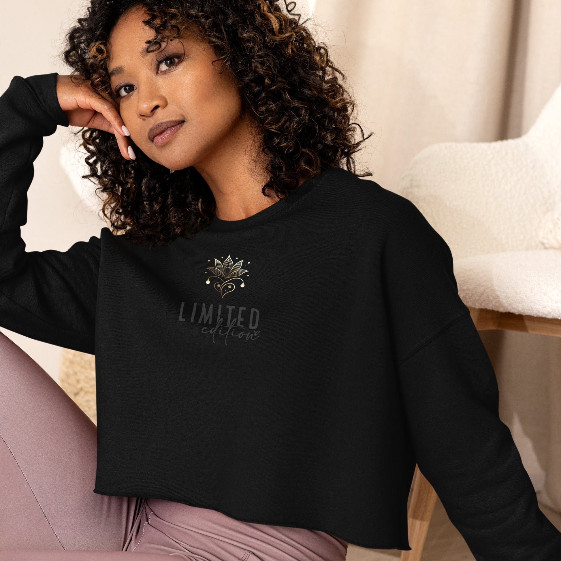 Lumeza Crop Pullover Limited Edition – Hochwertiges von Lumeza | Jetzt entdecken