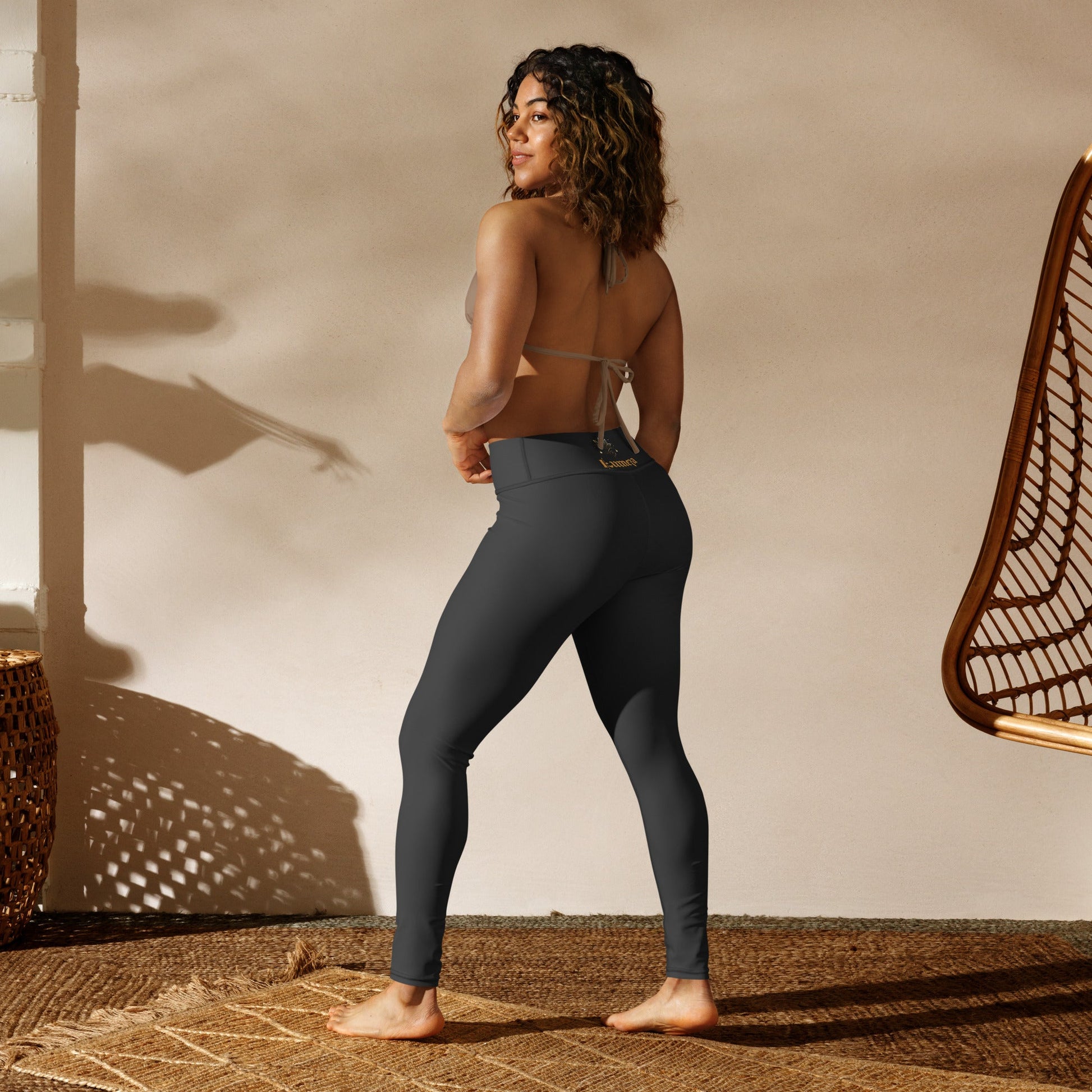 Lumeza Yoga - Leggings – Schwarz mit Logo – Hochwertiges von Lumeza | Jetzt entdecken